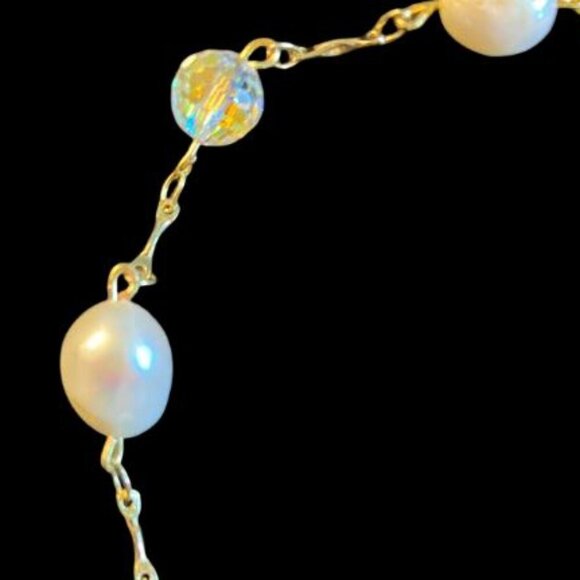 Handcrafted Glass and Genuine Baroque Pearl Bracelet with Gold-Tone Chain 8.5" - Picture 4 of 5